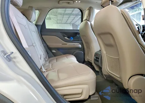 2020 Lincoln Corsair Reserve z USA, uszkodzony, nr VIN 5LMCJ2D96LUL26681